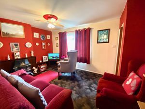 Lounge- click for photo gallery